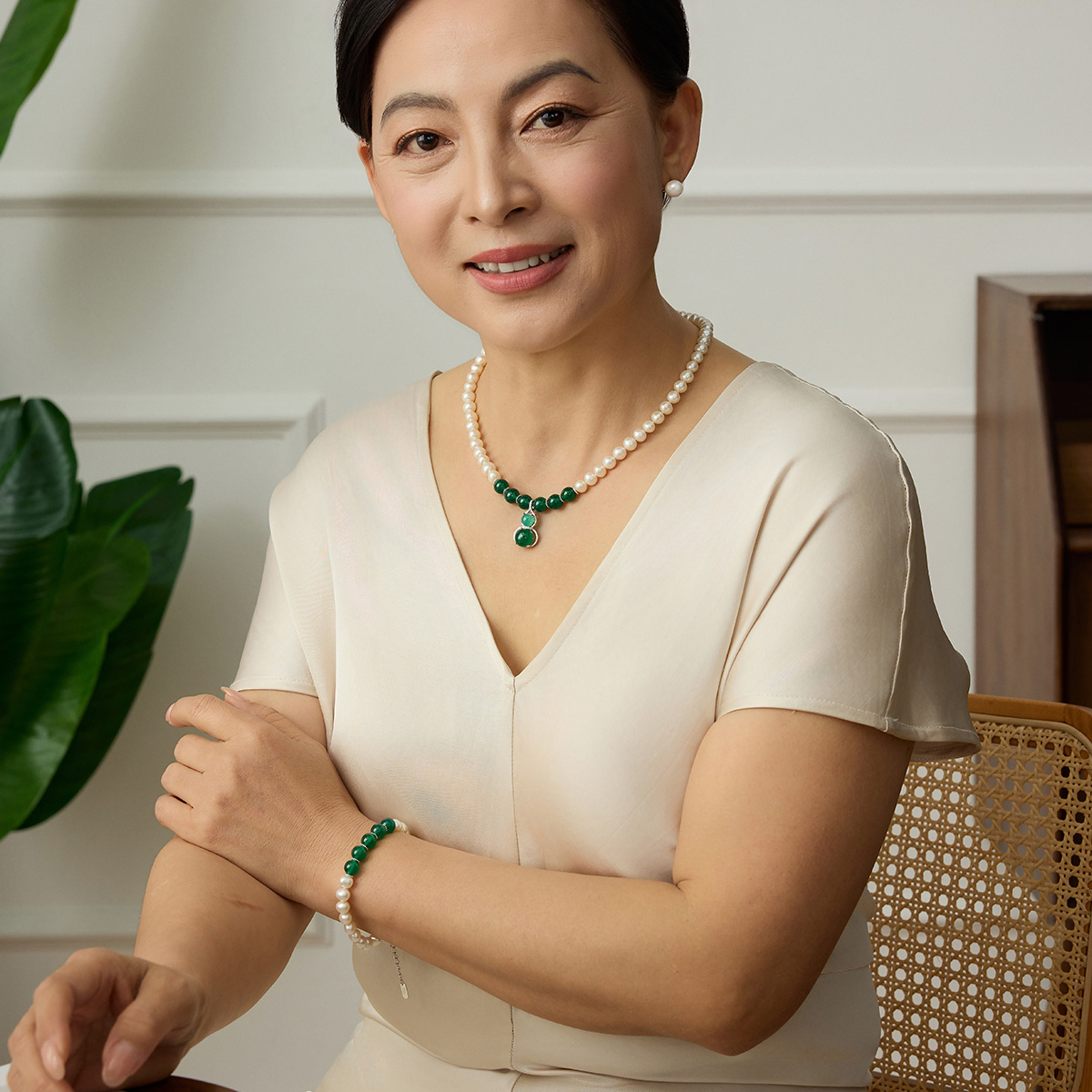 11915398.佰色传情淡水珍珠S925银玉髓吊坠项链送长辈妈妈婆婆母亲节礼物套装