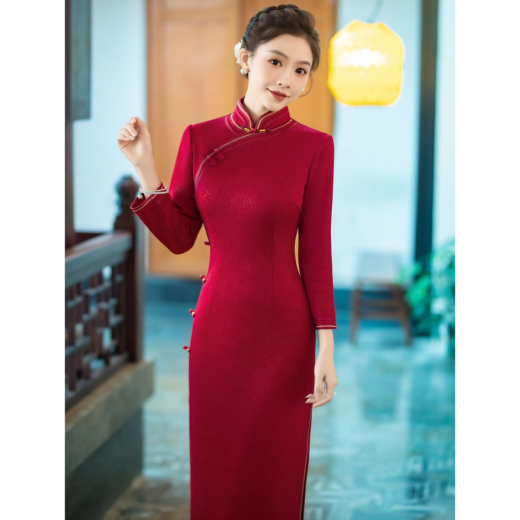 13269209.高端加绒加厚喜婆婆旗袍冬季2025新款长袖中国风喜妈妈婚宴装礼服