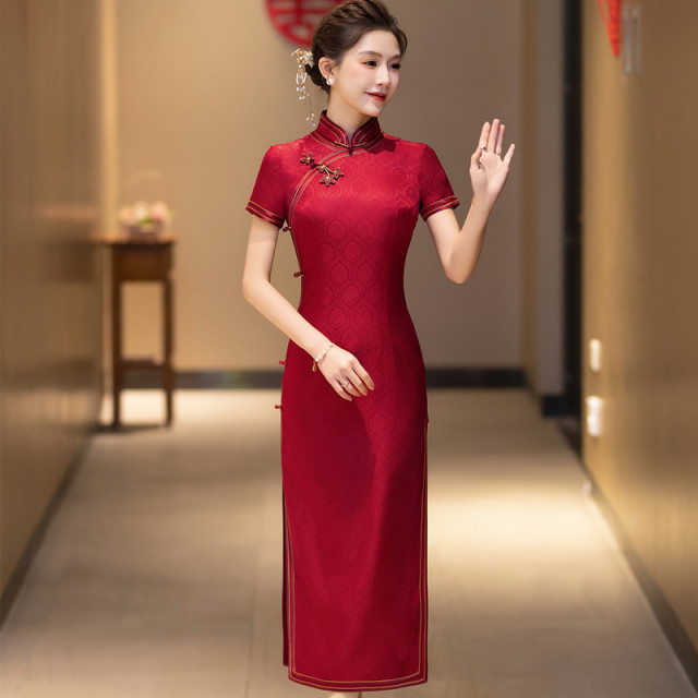 13268623.高端真丝旗袍裙2026新款喜婆婆喜妈妈交织桑蚕丝轻奢长款婚宴礼服