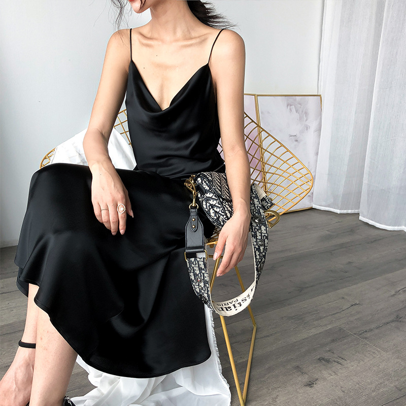 13677679.进口三醋酸缎面连衣裙超美多色45度斜裁荡领酒红色吊带长裙