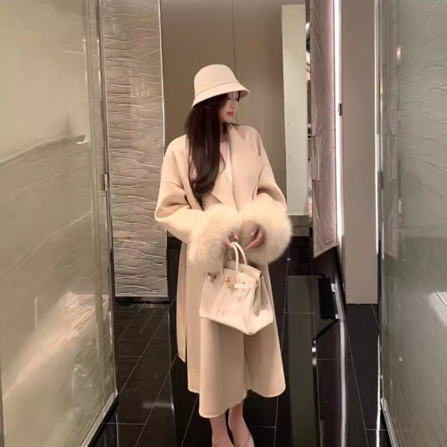 13727129.气质欧尼狐狸毛女神长款双面呢羊毛大衣女秋冬季新款毛呢皮外套
