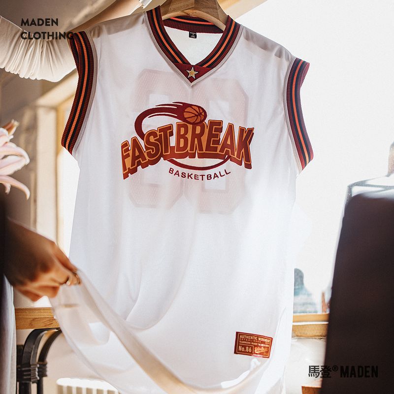 13153597.马登夏日高街运动宽松篮球服复古撞色T恤无袖慵懒球衣坎肩背心女