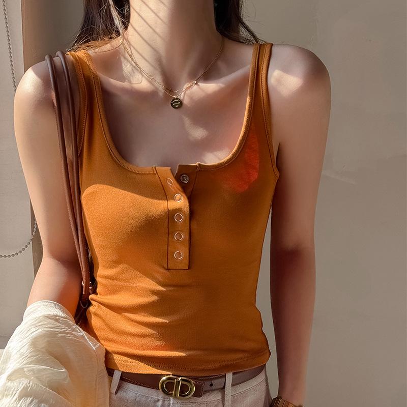 13322089.春夏韩版纽扣吊带小背心女设计感时尚百搭纯色可外穿内搭显瘦上衣