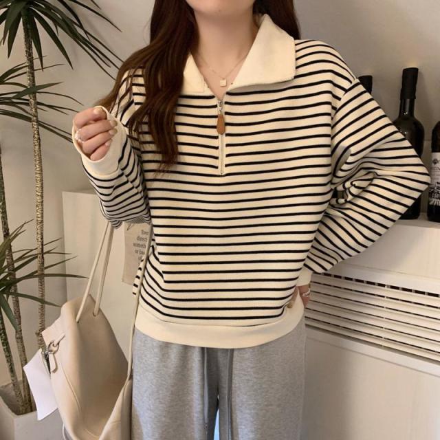 13321881.美式条纹Polo领正肩女宽松半拉链长袖Polo衫
