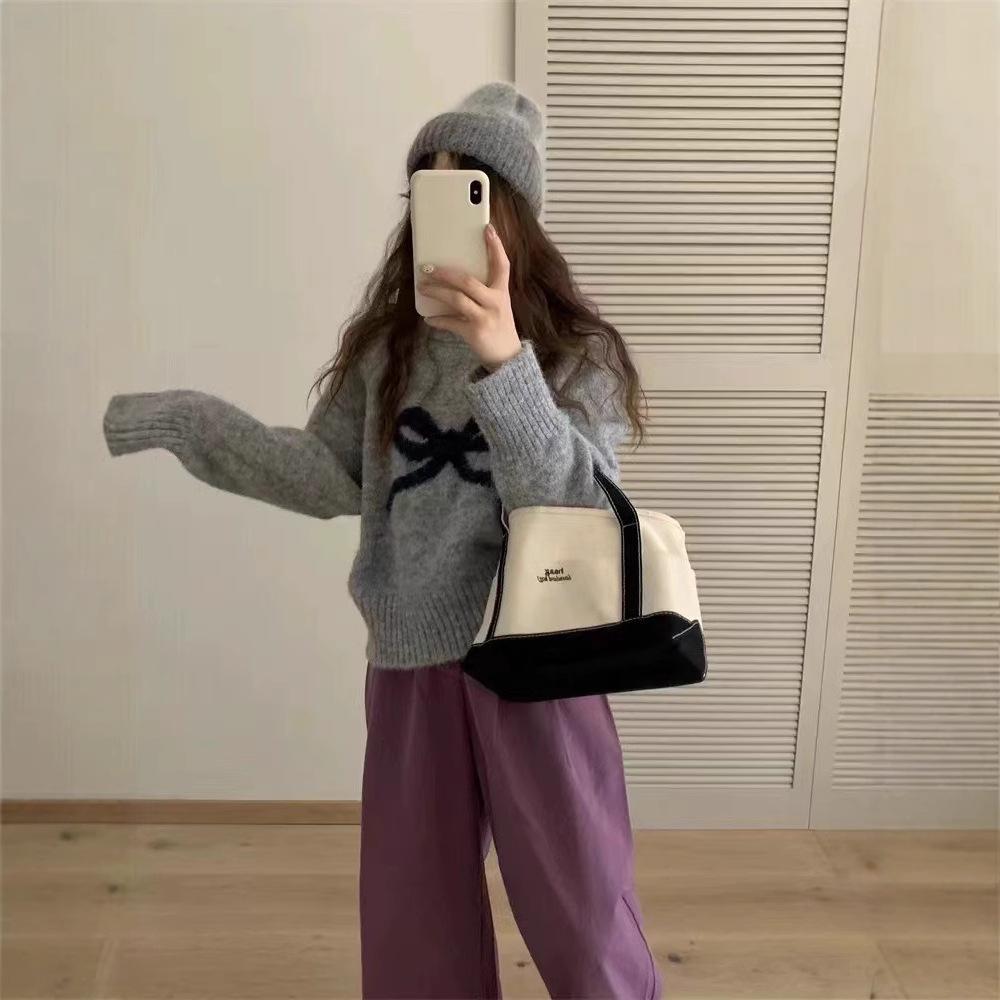 12892383.秋冬韩系套头毛衣女保暖可爱蝴蝶结软糯亲肤圆领毛衣女