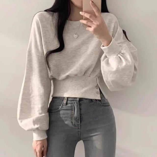 12889968.秋季小众设计感圆领系扣收腰显瘦长袖短款套头卫衣上衣女