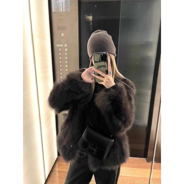 12891814.皮毛一体灰色感环保皮草秋冬短款仿狐狸毛毛皮草女
