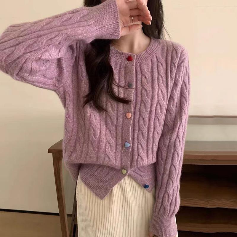 12892712.复古软糯爱心彩色扣麻花毛衣女秋冬设计感小众时尚毛衣