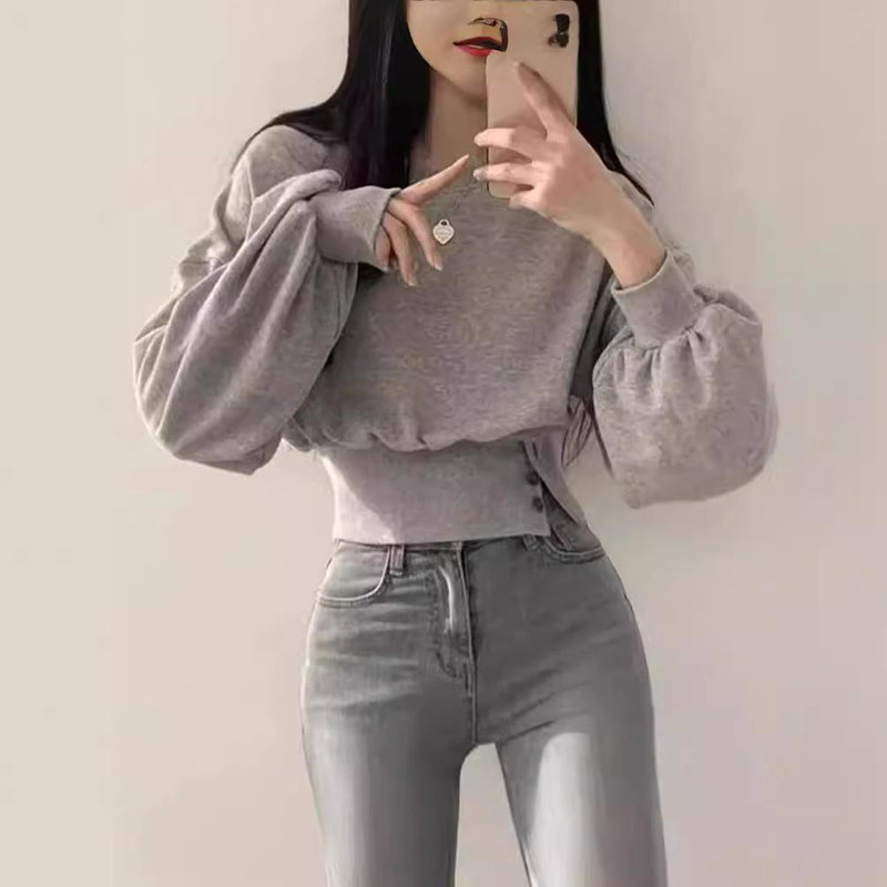 12889968.秋季小众设计感圆领系扣收腰显瘦长袖短款套头卫衣上衣女