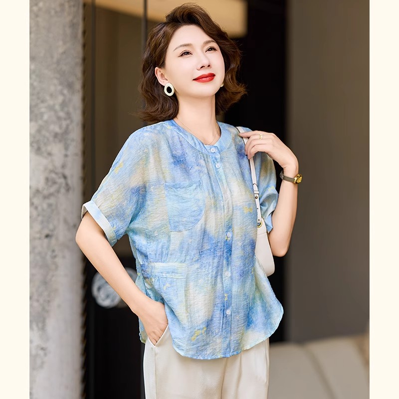 12314276.中年女式夏季薄款衬衫时尚短袖圆领上衣中老年妈妈气质减龄夏装