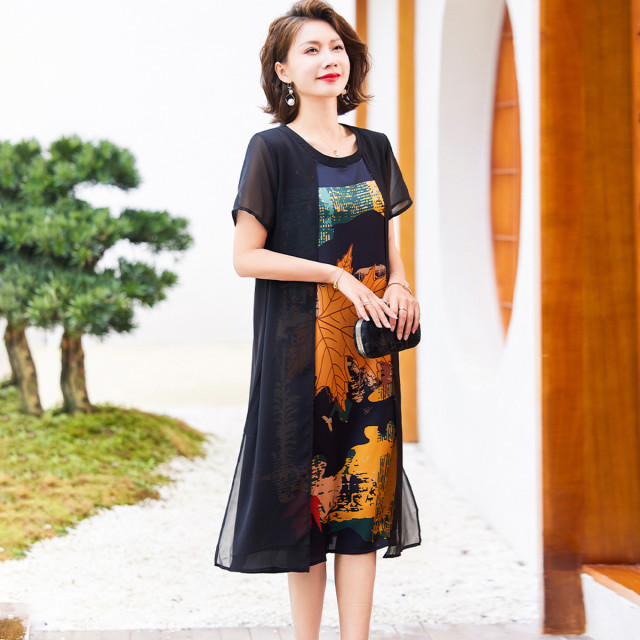 13755120.中年女士时尚连衣裙夏季薄款透气短袖圆领裙子中老年妈妈气质裙