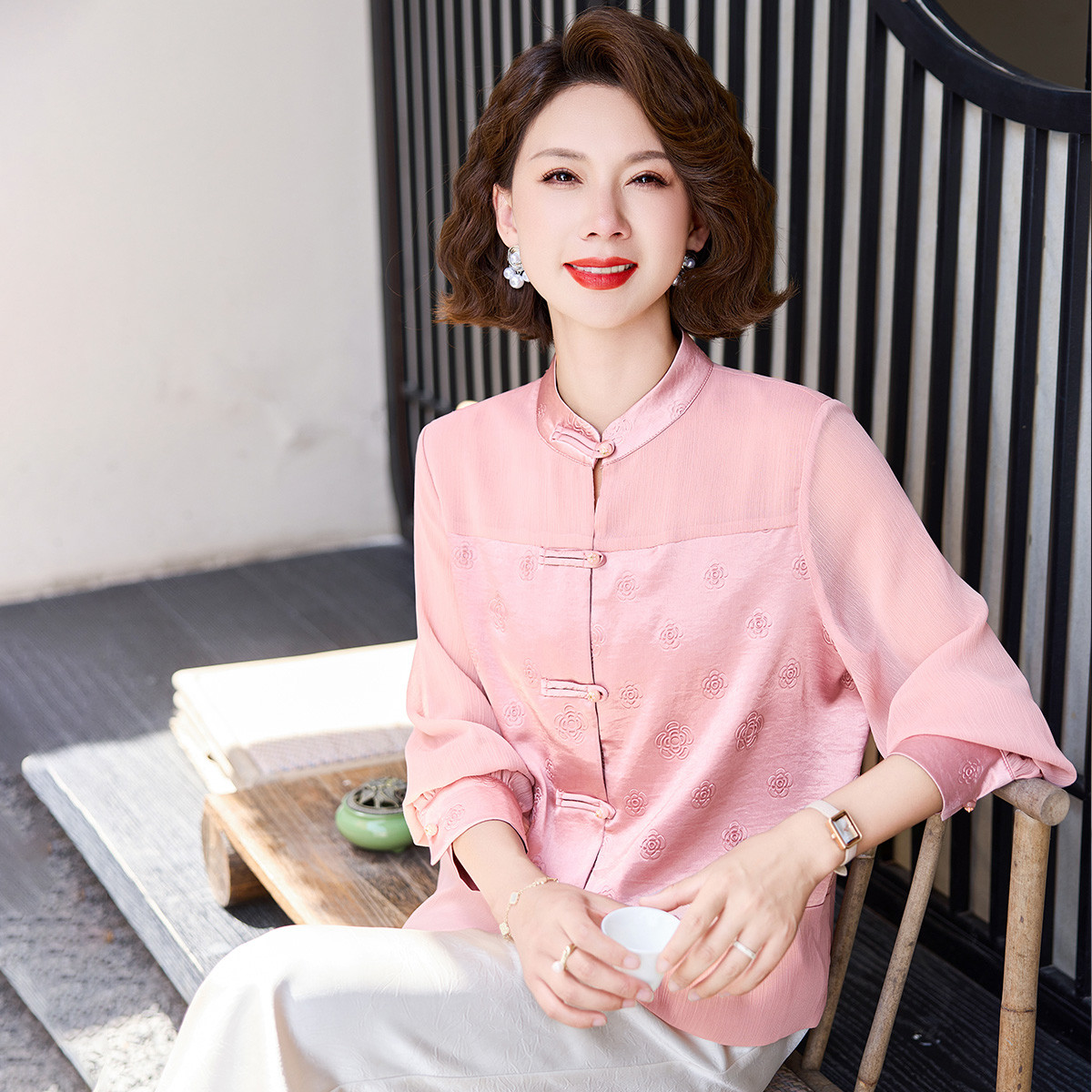 12315538.新款春夏妈妈装薄款时尚气质衬衫女装衬衫开衫洋气上衣