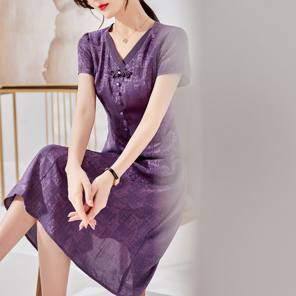 11824436.休闲舒适妈妈夏装时尚显瘦连衣裙中老年女装夏季修身薄款裙子