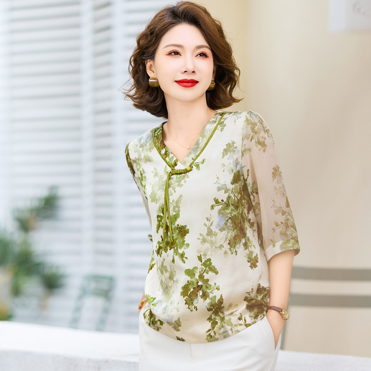 12296101.中年妈妈夏装雪纺t恤上衣服时尚穿搭中老年女装小衫