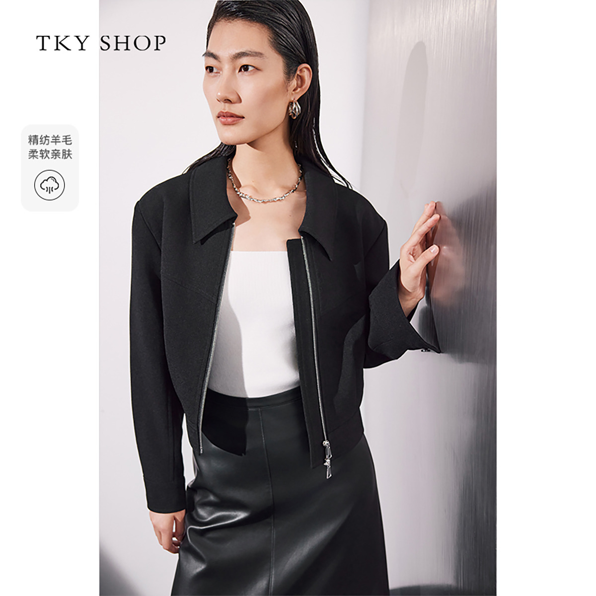 12433329.宽松酷飒短款翻领外套女2025春秋新款穿搭通勤个性上衣
