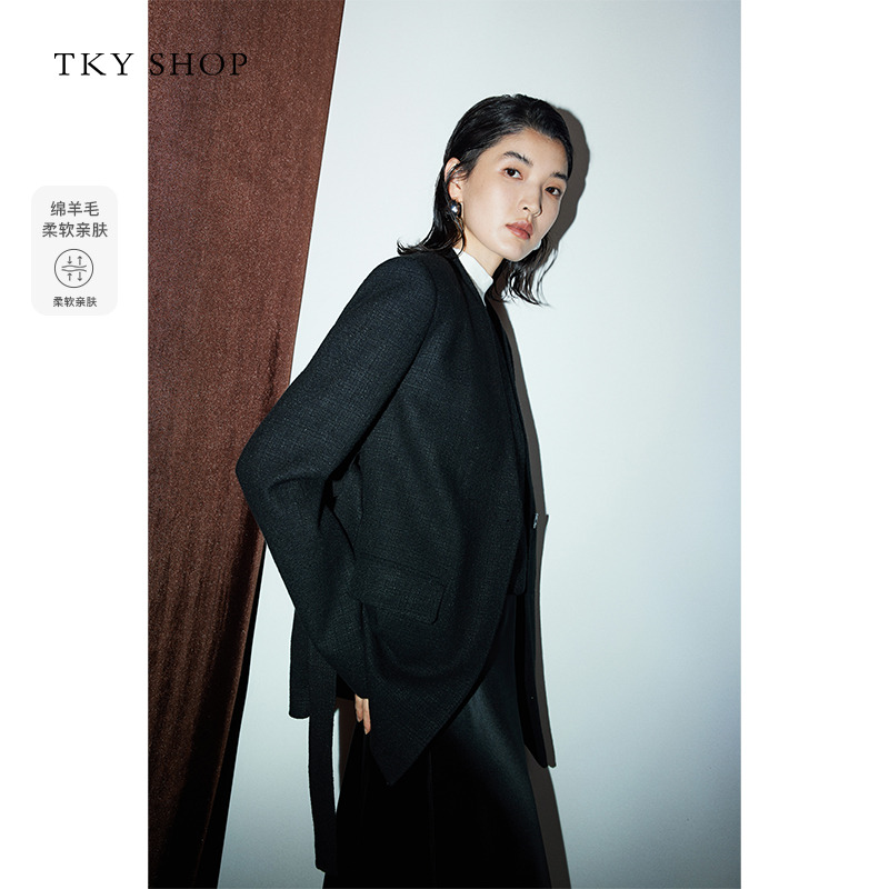 12491267.高级感黑色西装外套女2025春秋新款职业通勤女士西服