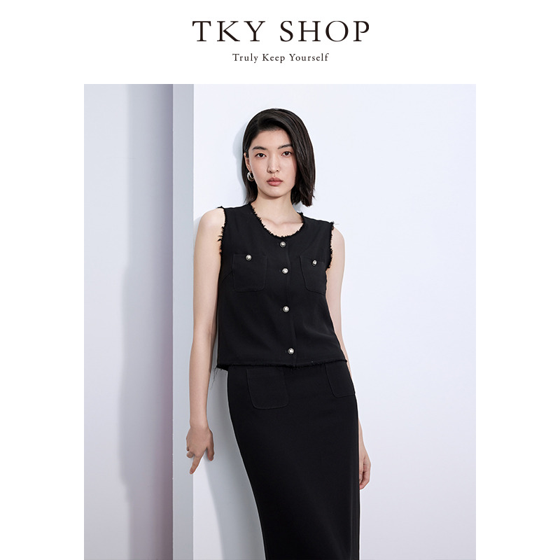 13452859.精致小香风无袖上衣女2026夏新品优雅气质显瘦千金风薄外套