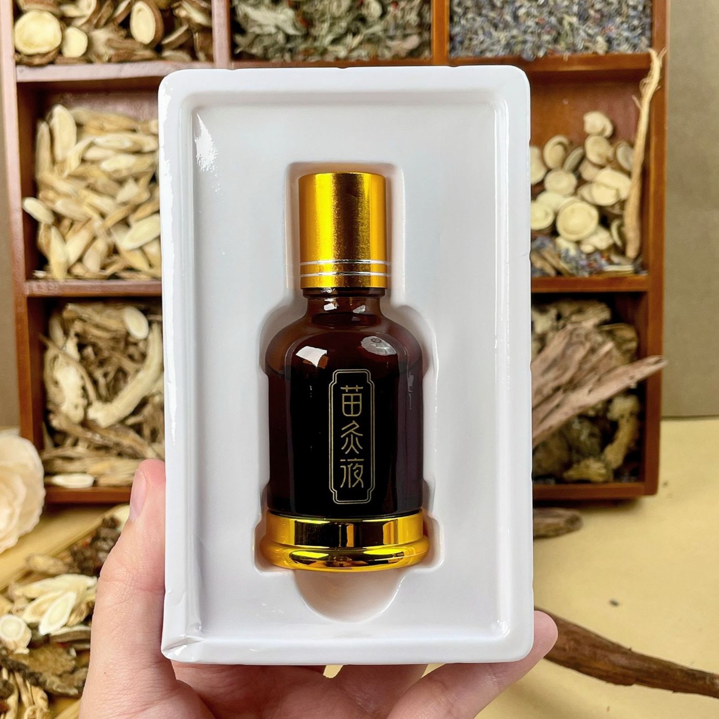 13733751.苗灸液滚珠活络油关节骨痛按摩透骨液苗灸液30ml/瓶