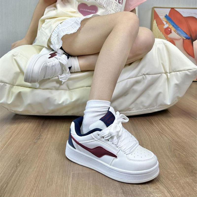 12190480.厚底原创小众面包鞋女潮时尚百搭运动休闲板鞋