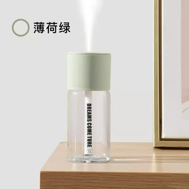 12717261.迷你USB空气加湿器家用卧室办公桌面空气雾化补水喷雾器
