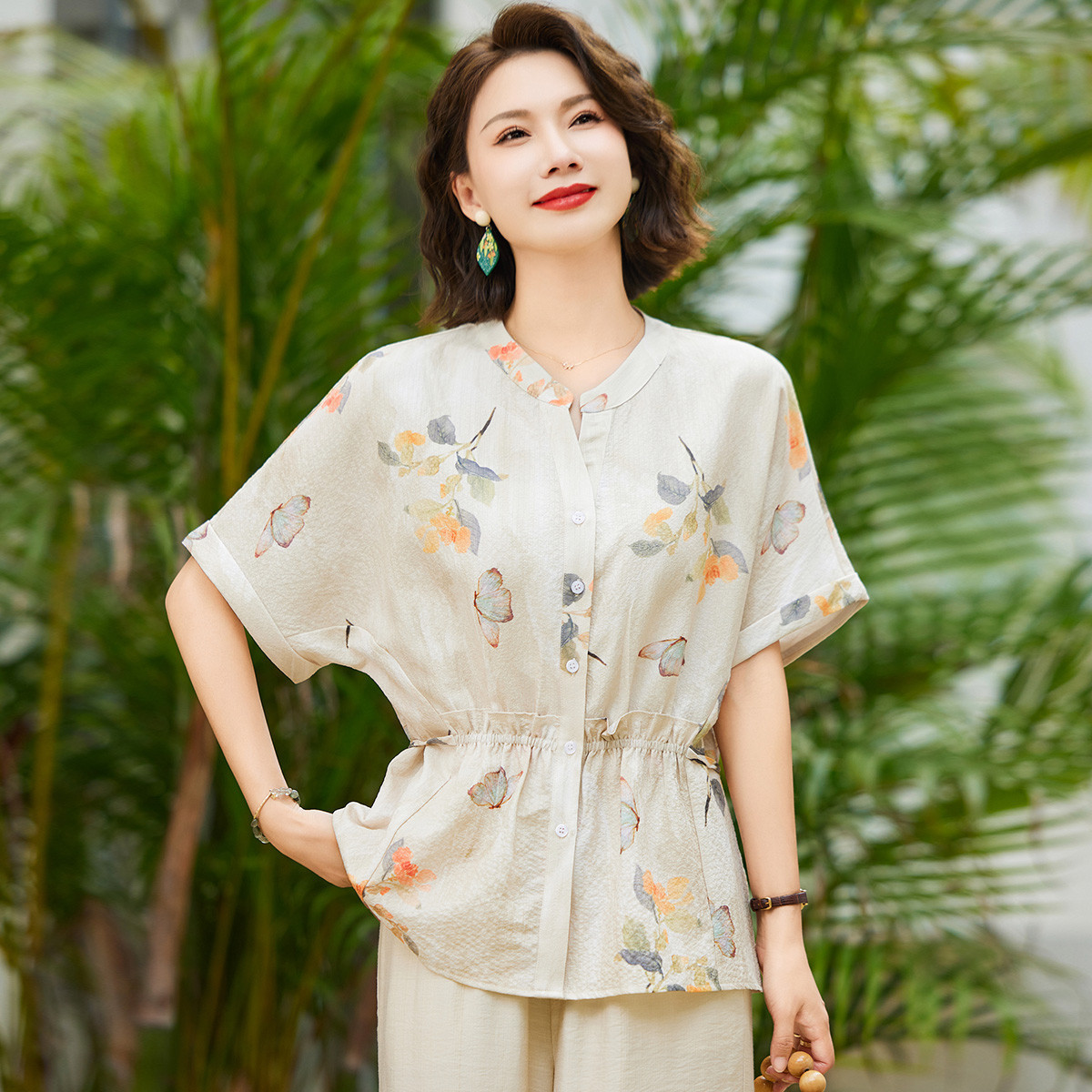 12394189.夏季薄款妈妈装T恤衫时尚短袖圆领上衣休闲百搭中老年女夏装