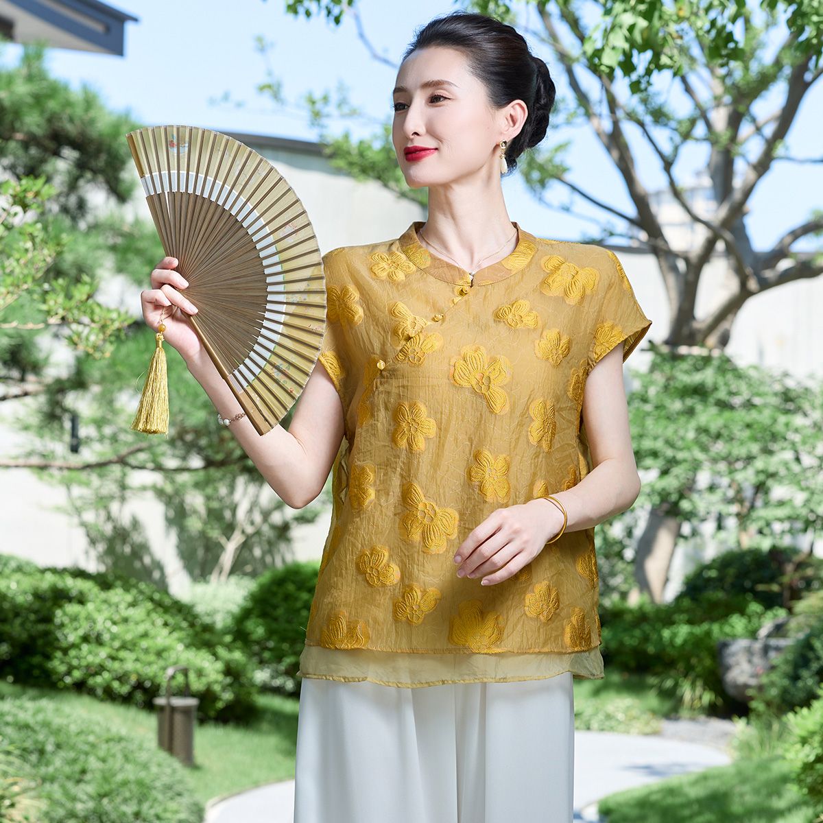 12399032.中年妈妈夏季新中式上衣服新款洋气中老年女装国风上衣