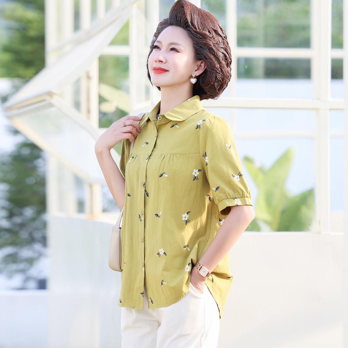 12398830.【店铺好货】中老年女装夏装棉衬衫妈妈装夏季时尚翻领薄款T恤