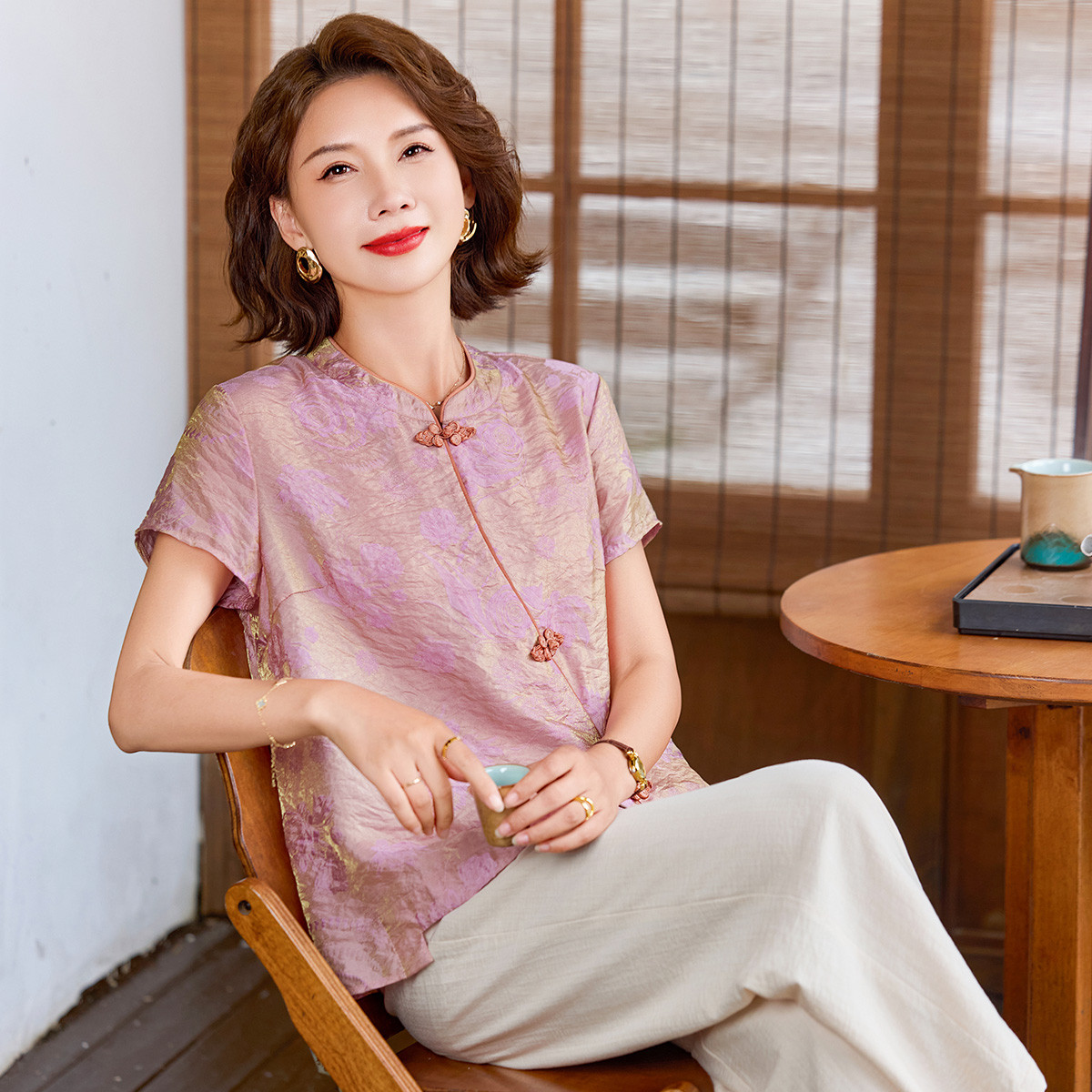 12410093.新款洋气中老年女装T恤中年妈妈国风夏装新中式上衣女