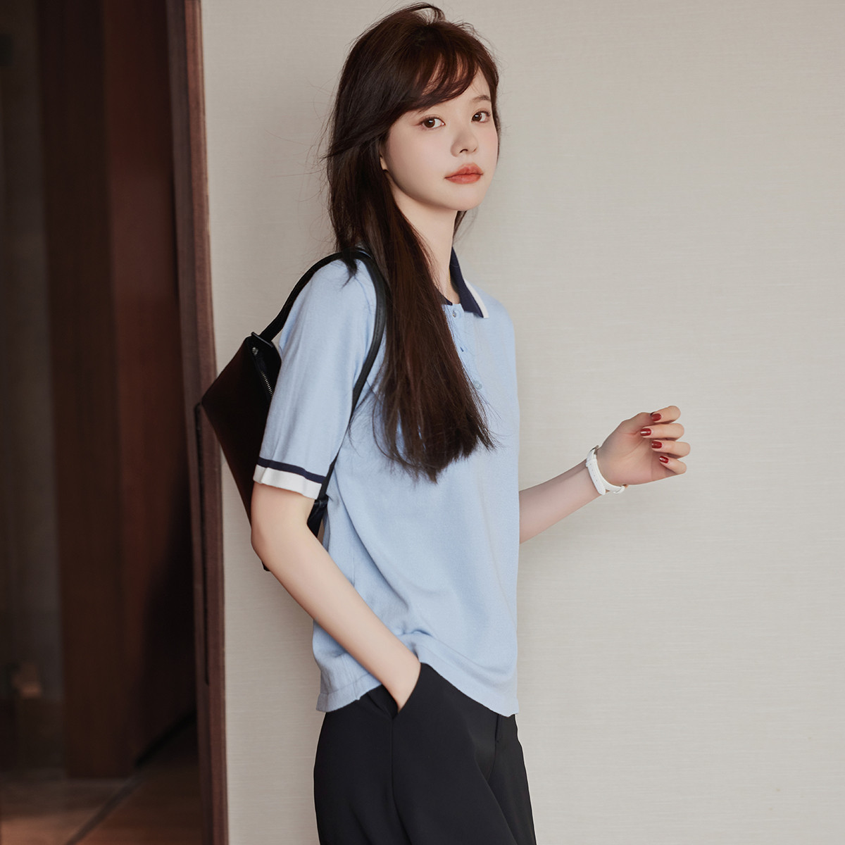 13596098.【撞色polo领】夏休闲微弹针织短袖女上衣