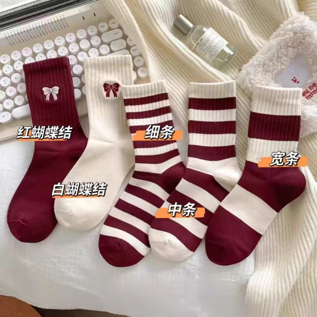 12782899.安哥拉红袜子蝴蝶结酒红色女中筒条纹春秋女款秋季潮流袜