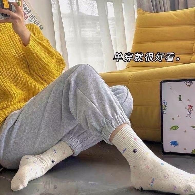 12827175.ins韩国女袜少女心星空长袜学院风百搭小众宇宙中筒袜女生