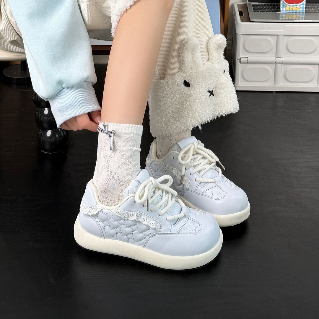 13224479.2026年春季超火的鞋子德训鞋女大头百搭耐看运动休闲运动鞋板鞋女