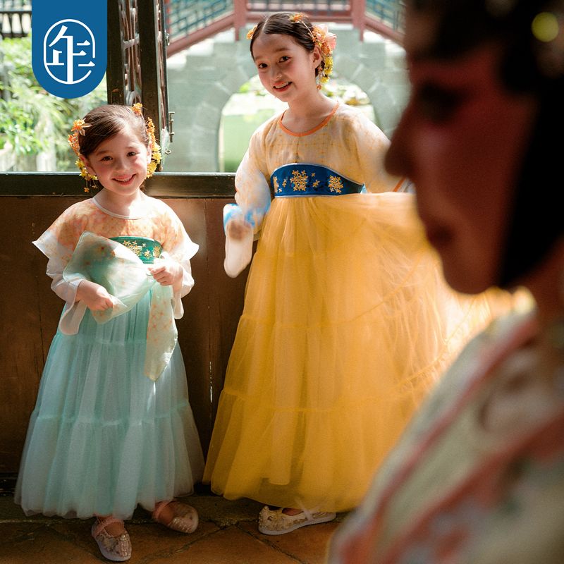 13823372.年衣童装汉服裙秋季新款女童超仙连衣裙古装新中式襦裙唐装演出服