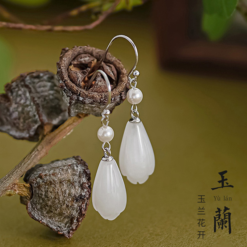12948155.【白玉兰】和田玉水晶耳线 赠国检证书赠品牌礼盒