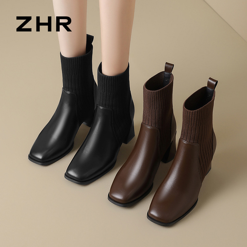 13844928.【ZHR则则】短靴方头套脚粗跟女鞋[牛剖层移膜革+飞织布]