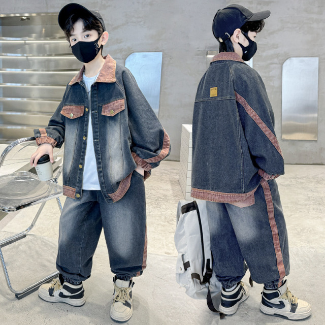 13829986.汤姆牛男童春秋款中大童拼接水洗复古牛仔套装