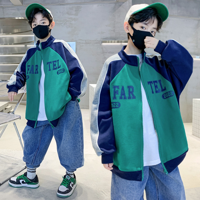 13835808.汤姆牛男童春秋款中大童撞色拼接字母印花棒球服