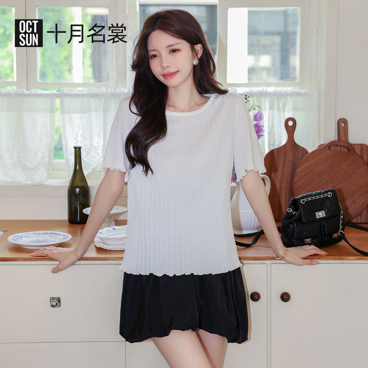 13078395.十月名裳孕妇上衣夏季简约圆领褶皱木耳边宽松显瘦减龄娃娃衬衫T恤女