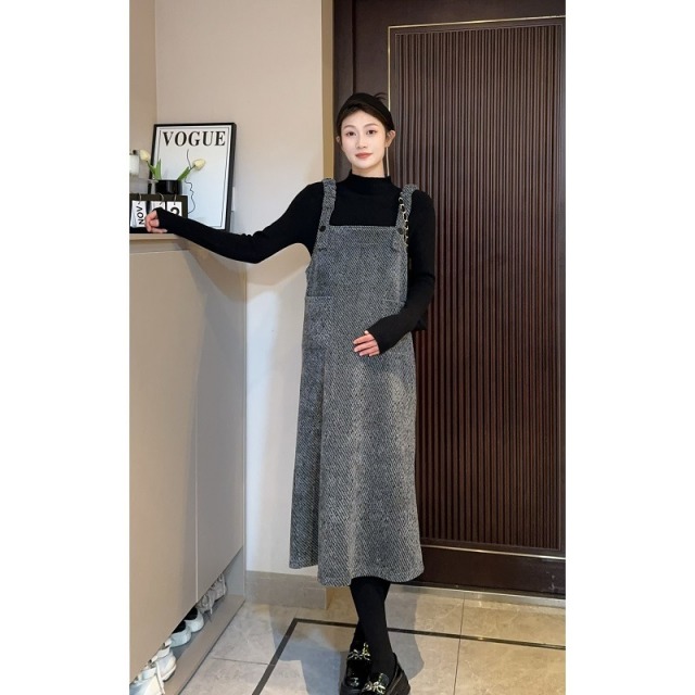 13080988.十月名裳孕妇背带裙秋冬季时尚宽松口袋可调节加绒孕妇裙子