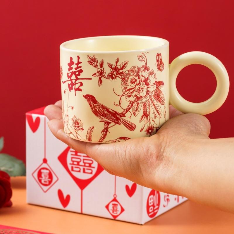 12935558.喜字结婚杯子伴手礼红色情侣马克杯喜庆风国潮陶瓷杯女