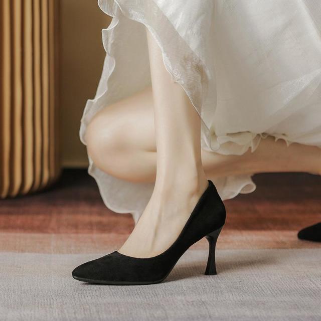13663887.黑色绒面高跟鞋尖头细跟职业单鞋礼仪正装鞋女