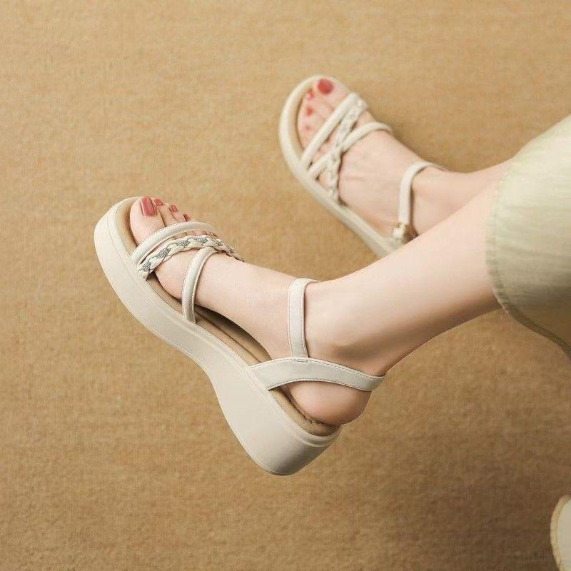 13663878.厚底露趾凉鞋女夏季感一字搭扣罗马凉鞋