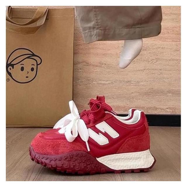 13663144.厚底阿甘鞋女跑步登山运动休闲鞋红白德训鞋潮