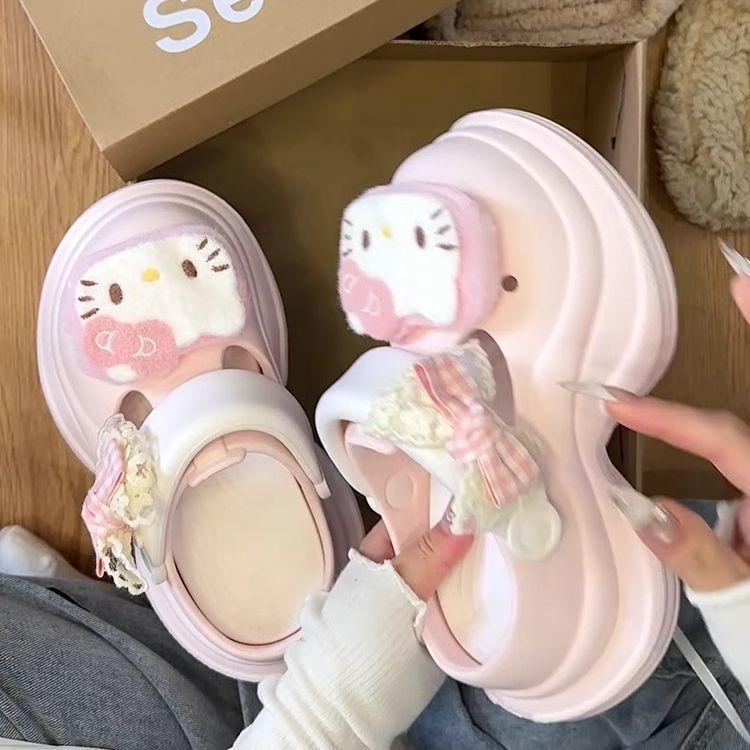 13663814.可爱厚底洞洞凉鞋女款外穿防滑踩屎感包头凉鞋女夏季