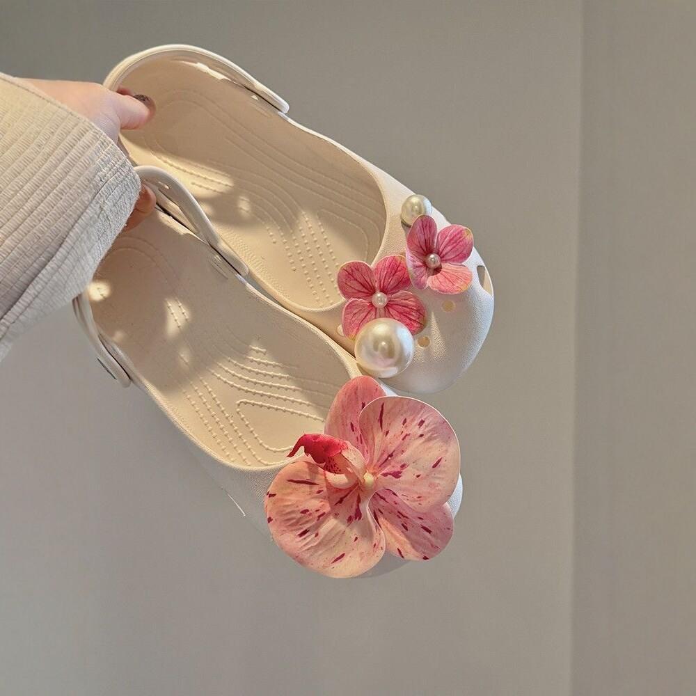 13663804.洞洞鞋女花朵珍珠装饰芭蕾拖鞋可爱甜美度假风平底凉拖