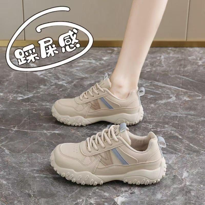 13664025.登山运动鞋女防水防滑旅游鞋轻便皮面休闲鞋