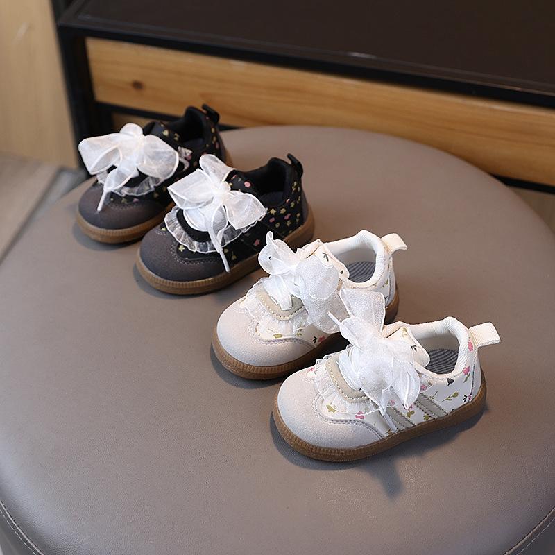 13453183.宝宝小白鞋01-2-3岁女童软底防滑学步鞋童板鞋