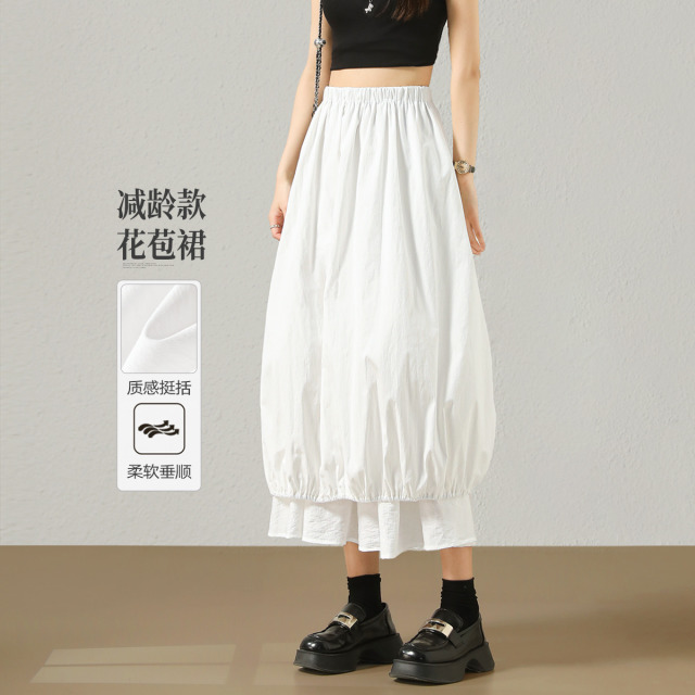 13415998.【左街右巷】减龄花边a字半身灯笼花苞裙