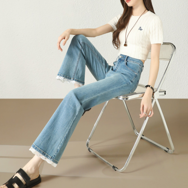 13719978.【左街右巷】蕾丝花边通勤百搭九分修身微喇牛仔裤