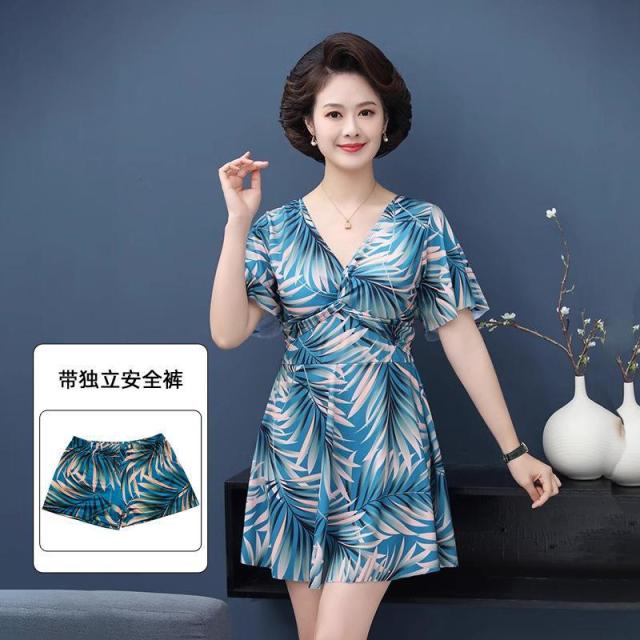 13085504.中老年游泳衣女保守裙式分体平角裤遮肚显瘦妈妈款加肥加大码泳装